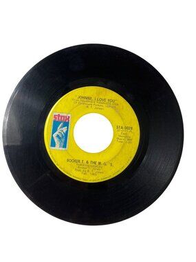 Booker T. & The M.G.s 45 RPM Vinyl Record "Johnny I Love You" Stax 1969 R100